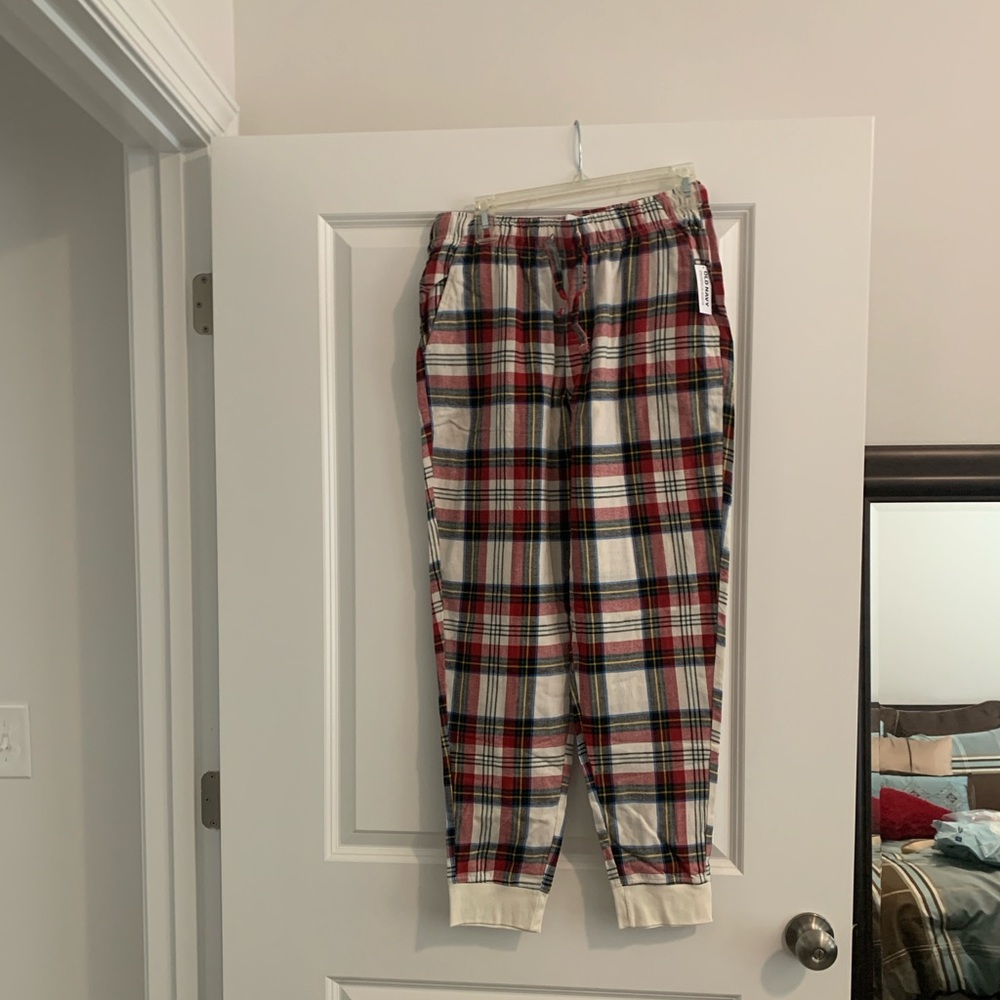 Old Navy Men’s Flannel Pajama Bottoms